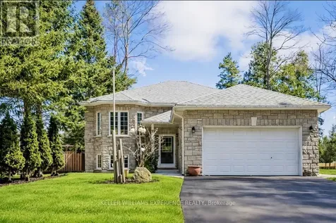 7 50th Street South Wasaga Beach ON L9Z 1X5