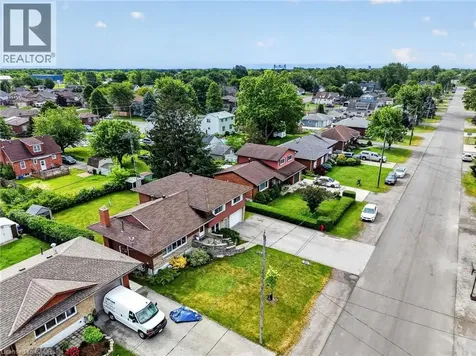 300 Knoll Street Port Colborne ON L3K 5B9