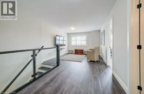 924 Chapel Hill Court Kitchener ON N2R 0P4