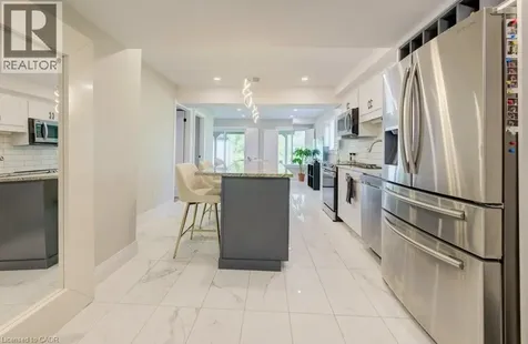 924 Chapel Hill Court Kitchener ON N2R 0P4