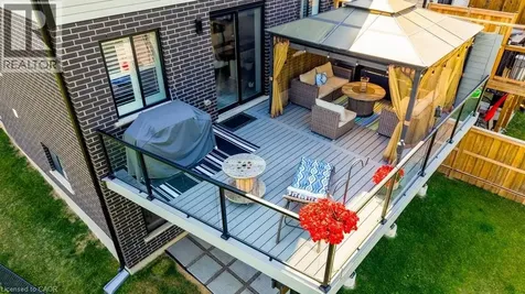 924 Chapel Hill Court Kitchener ON N2R 0P4