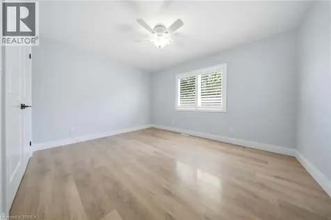 21 Sandy Row Brantford ON N3T 5Z3