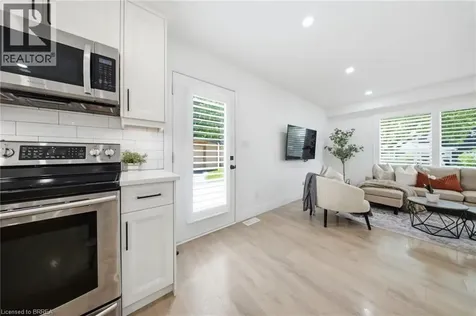 21 Sandy Row Brantford ON N3T 5Z3