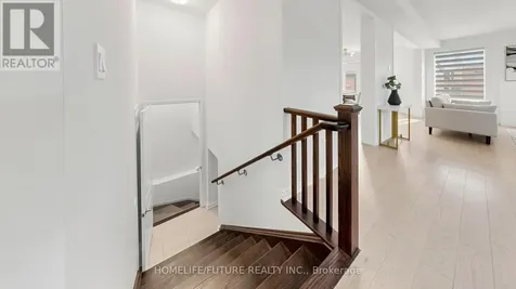 1406 Swallowtail Lane Pickering ON L1X 0N8