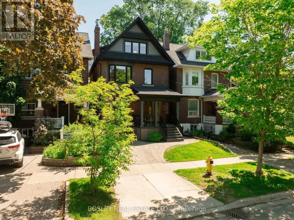 19 Lark Street Toronto (the Beaches) ON M4L 3M5