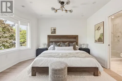 19 Lark Street Toronto (the Beaches) ON M4L 3M5