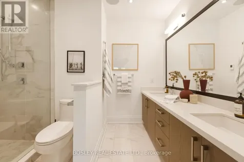 19 Lark Street Toronto (the Beaches) ON M4L 3M5