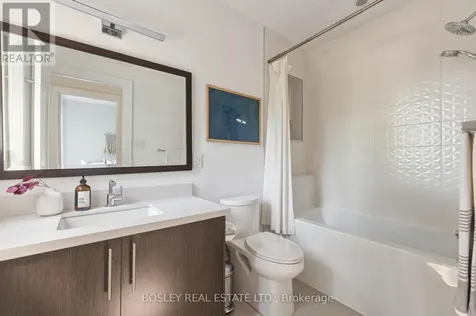 19 Lark Street Toronto (the Beaches) ON M4L 3M5