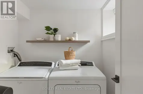 19 Lark Street Toronto (the Beaches) ON M4L 3M5