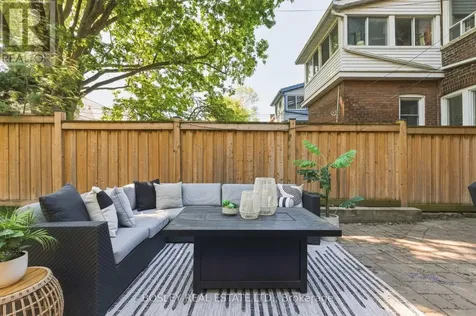 19 Lark Street Toronto (the Beaches) ON M4L 3M5