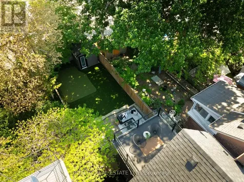 19 Lark Street Toronto (the Beaches) ON M4L 3M5