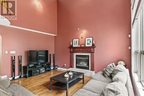 9 Blackshire Circle Ottawa ON K2J 5L8