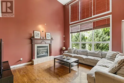 9 Blackshire Circle Ottawa ON K2J 5L8