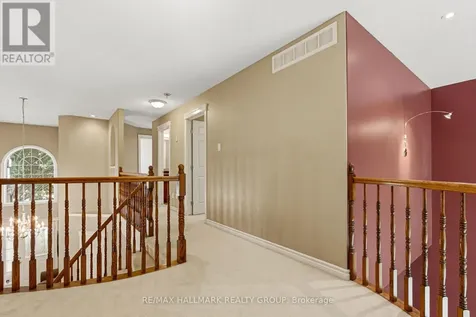 9 Blackshire Circle Ottawa ON K2J 5L8