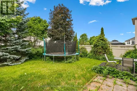 9 Blackshire Circle Ottawa ON K2J 5L8