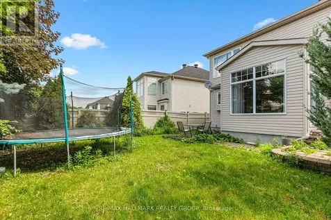 9 Blackshire Circle Ottawa ON K2J 5L8