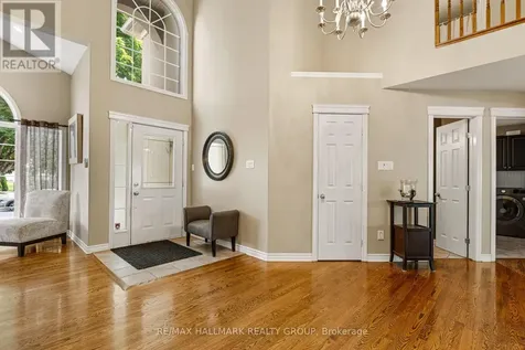 9 Blackshire Circle Ottawa ON K2J 5L8