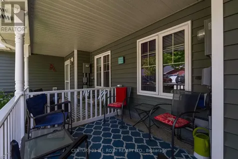 34 Chamberlain Crescent Penetanguishene ON L9M 0A6