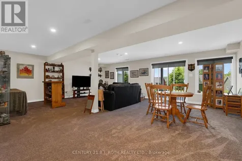 34 Chamberlain Crescent Penetanguishene ON L9M 0A6
