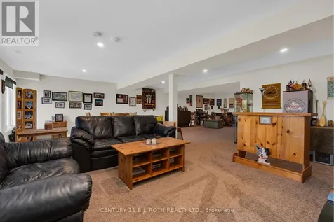 34 Chamberlain Crescent Penetanguishene ON L9M 0A6