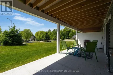 34 Chamberlain Crescent Penetanguishene ON L9M 0A6