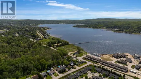 34 Chamberlain Crescent Penetanguishene ON L9M 0A6
