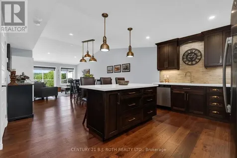 34 Chamberlain Crescent Penetanguishene ON L9M 0A6