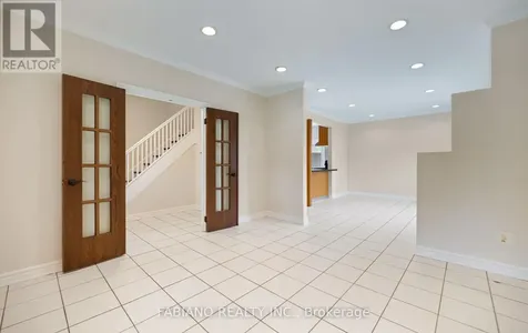 Kipling Avenue Vaughan (west Woodbridge) ON L4L 1Z5
