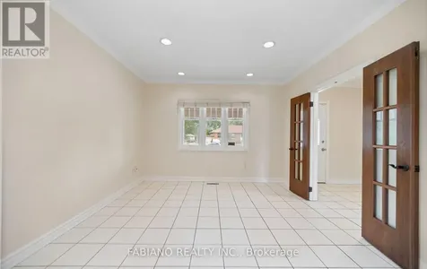 Kipling Avenue Vaughan (west Woodbridge) ON L4L 1Z5