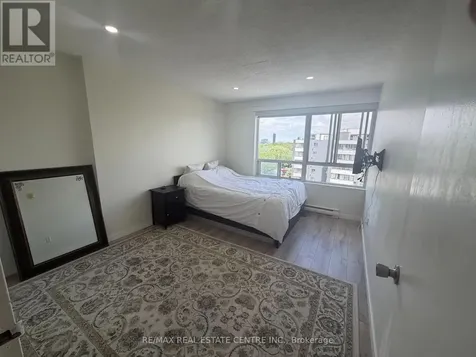 65 Highland Crescent Kitchener ON N2M 5M8