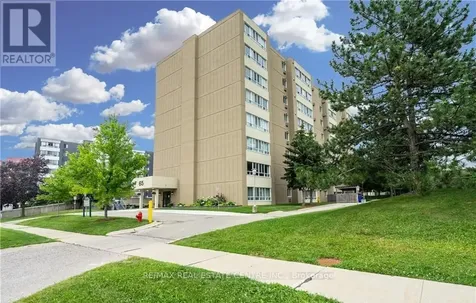 65 Highland Crescent Kitchener ON N2M 5M8