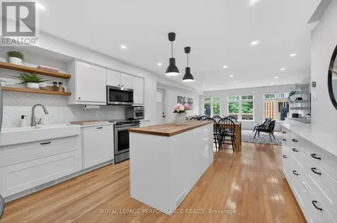 503 Edison Avenue Ottawa ON K2A 1V3
