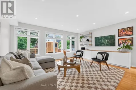 503 Edison Avenue Ottawa ON K2A 1V3