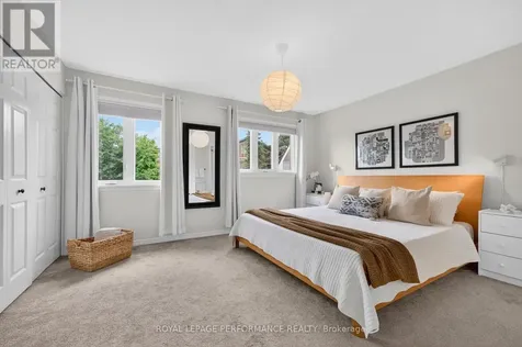 503 Edison Avenue Ottawa ON K2A 1V3