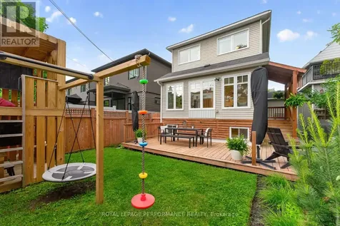 503 Edison Avenue Ottawa ON K2A 1V3
