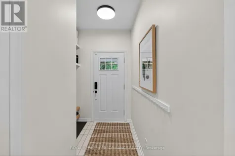 503 Edison Avenue Ottawa ON K2A 1V3