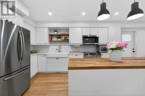 503 Edison Avenue Ottawa ON K2A 1V3