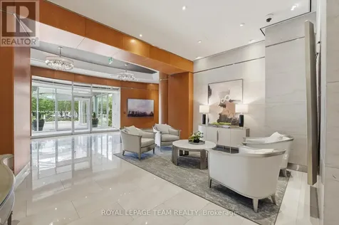 38 Metropole Private Ottawa ON K1Z 1E9