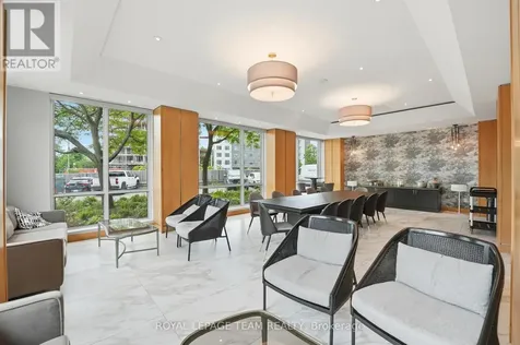 38 Metropole Private Ottawa ON K1Z 1E9