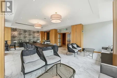 38 Metropole Private Ottawa ON K1Z 1E9