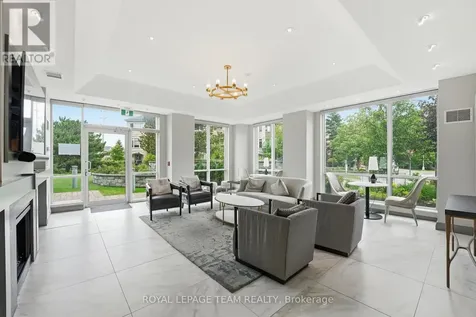 38 Metropole Private Ottawa ON K1Z 1E9