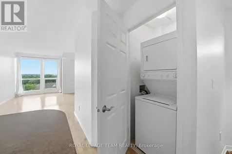 38 Metropole Private Ottawa ON K1Z 1E9