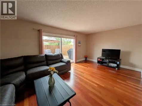 34 Dynasty Avenue Stoney Creek ON L8G 5C7