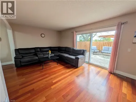 34 Dynasty Avenue Stoney Creek ON L8G 5C7