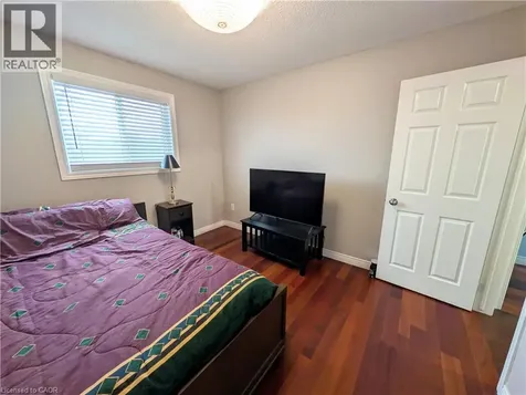34 Dynasty Avenue Stoney Creek ON L8G 5C7