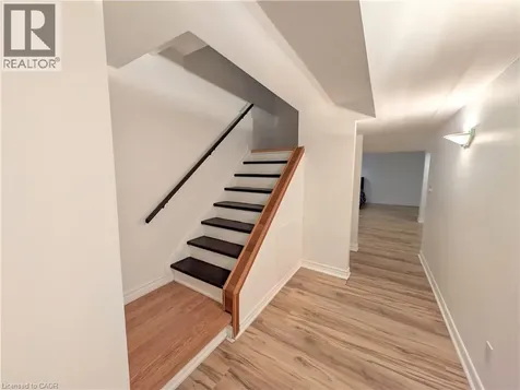 34 Dynasty Avenue Stoney Creek ON L8G 5C7