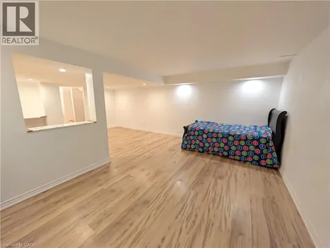 34 Dynasty Avenue Stoney Creek ON L8G 5C7