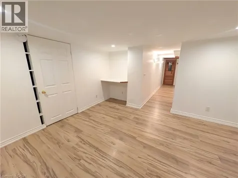 34 Dynasty Avenue Stoney Creek ON L8G 5C7