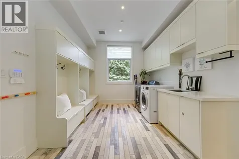 2104 Devon Road Oakville ON L6J 2N2