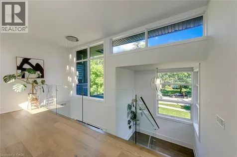 2104 Devon Road Oakville ON L6J 2N2